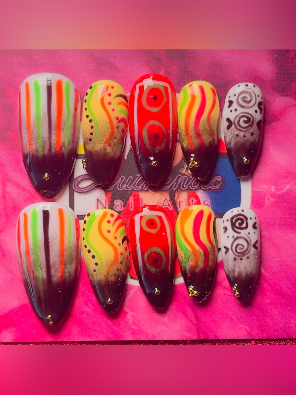 Multicolor Press-On Nails - Neon Swirl Set